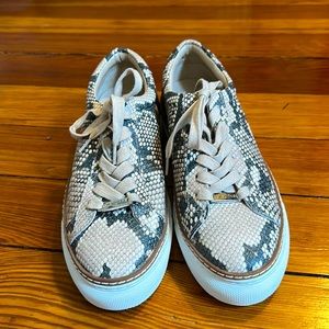 J/Slides NYC Python sneakers